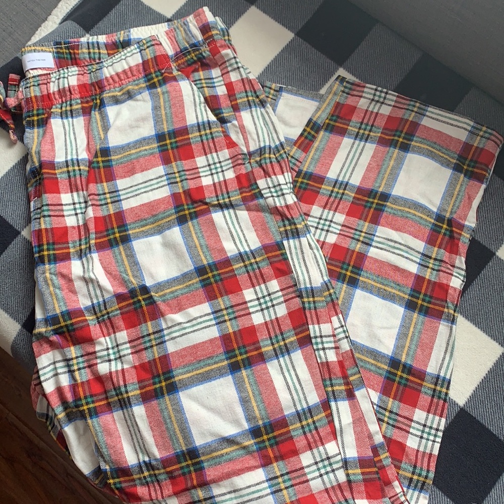 Gap Adult Holiday Plaid Pajama Pants